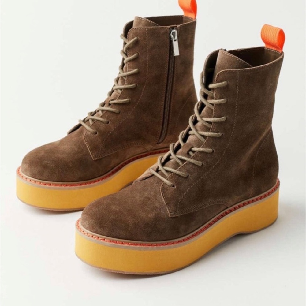 UO Gemma Boot Brown Suede